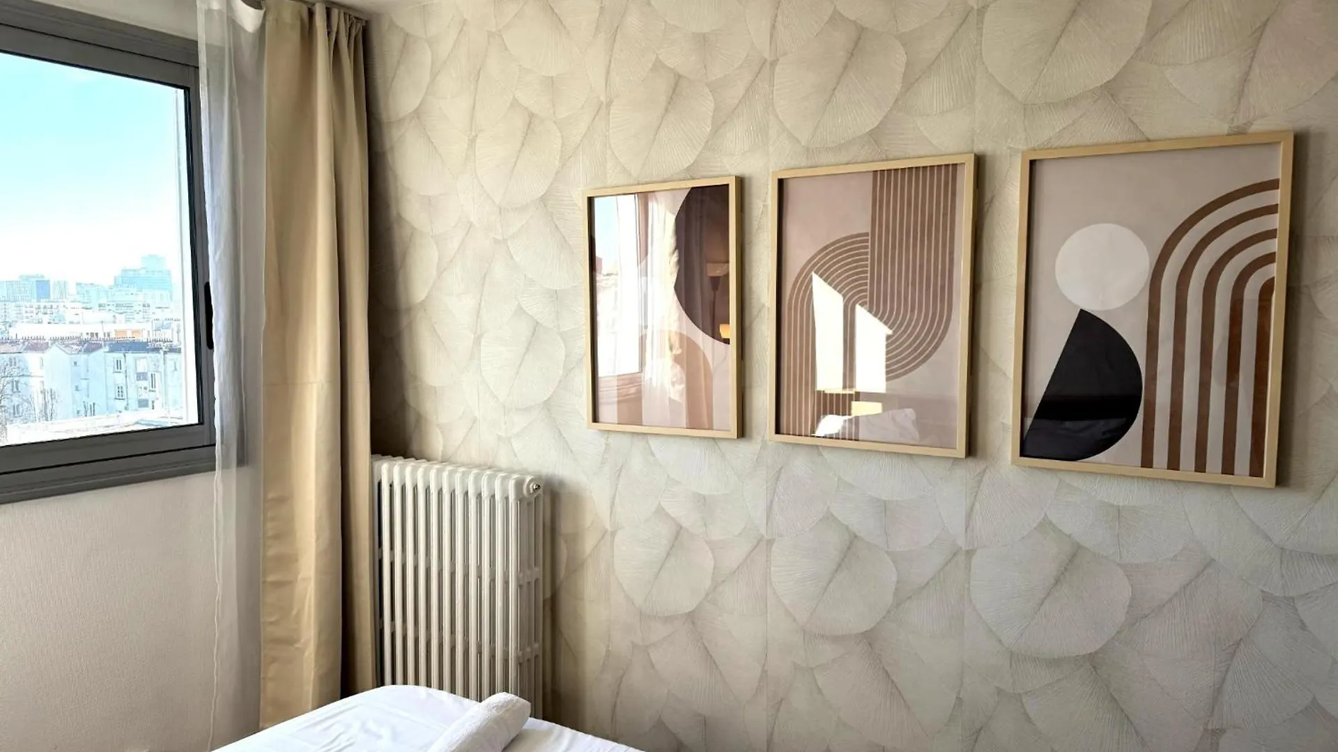 Appartamento Nid Douillet Et Convivial A Gambetta, Paris 20Eme